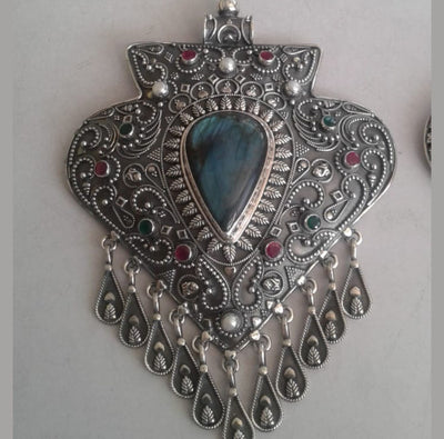 Heart shape pendant