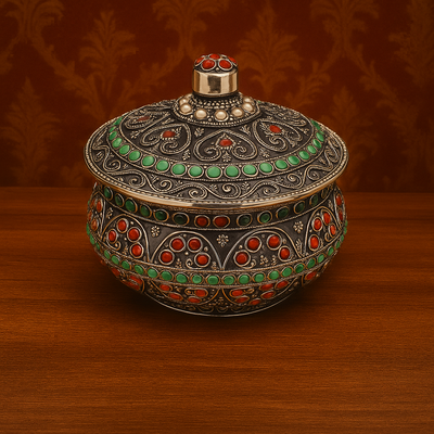 Handcrafted 6 Bowl Silver Set