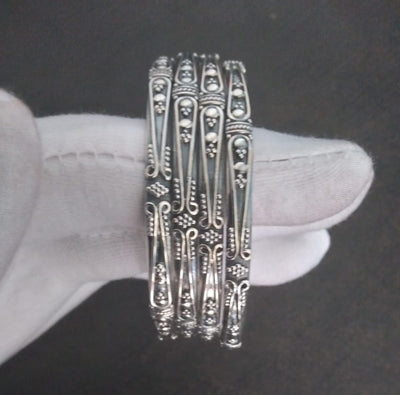 Elegant Linear Dot Pattern Antique Bangles