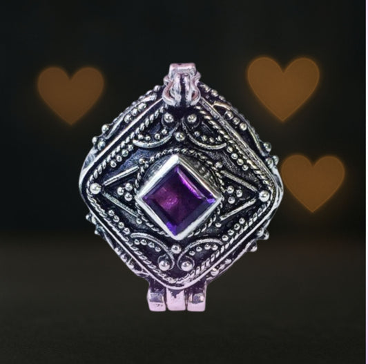 Antique Silver Amethyst Pendant